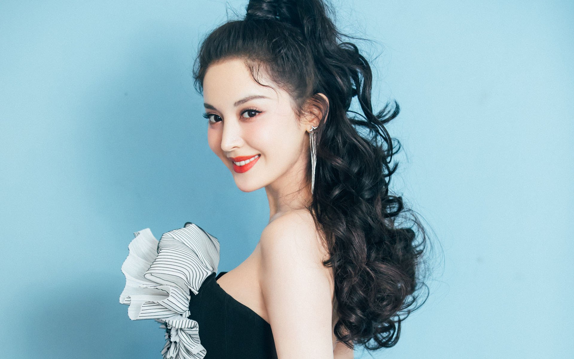 高校体育师资培养模式优化研究,高校体育教师师生比例是多少