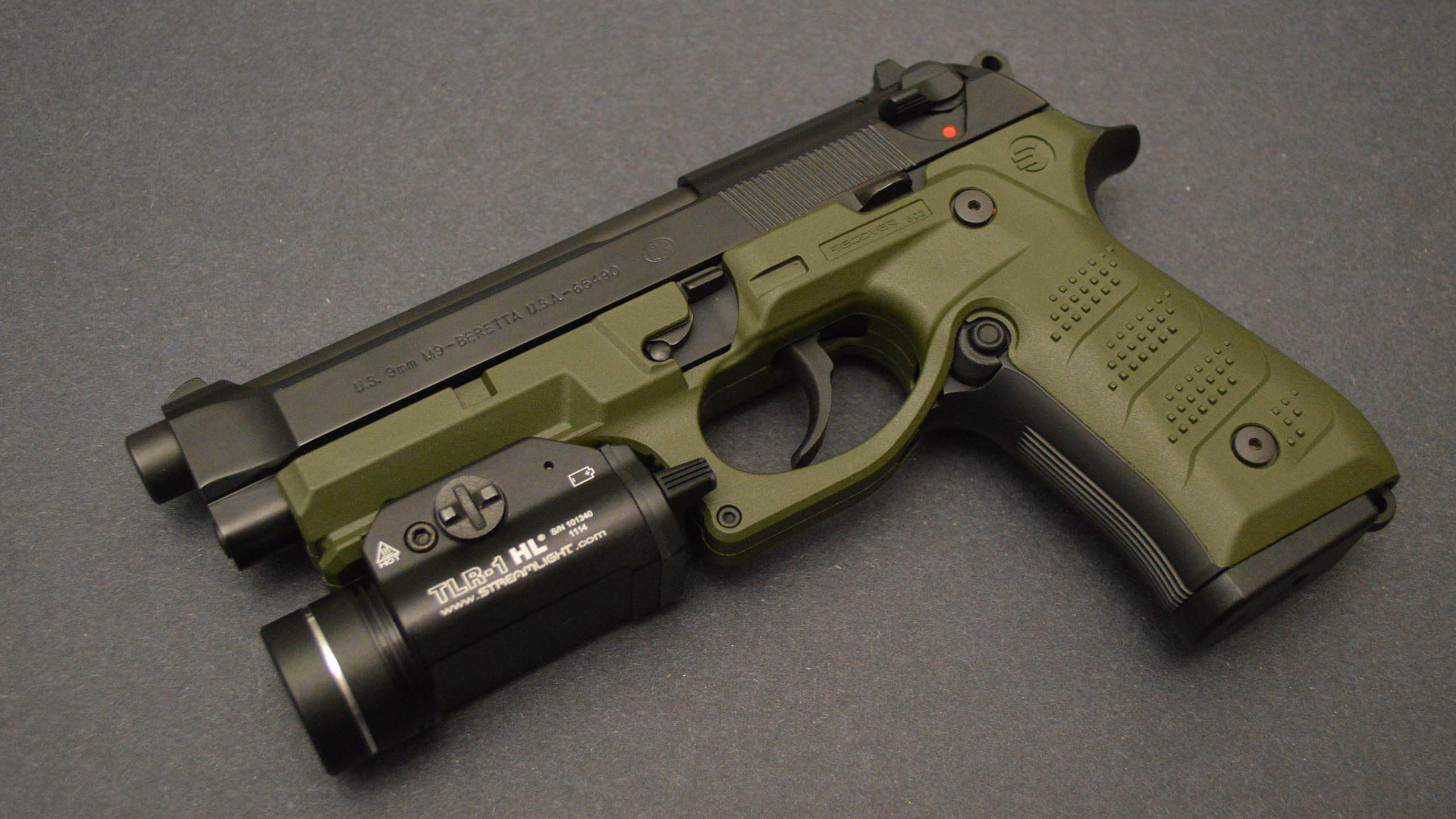 库里连续命中远投带动勇士打出高潮，库里超远投球